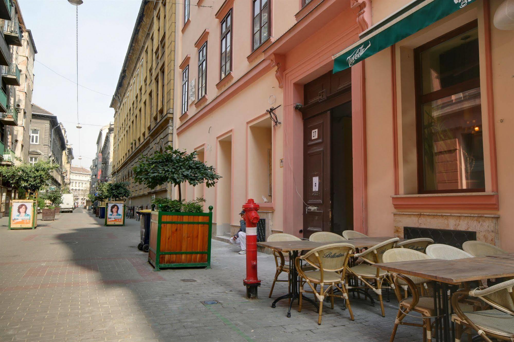Opera Guesthouse Budapest Eksteriør billede