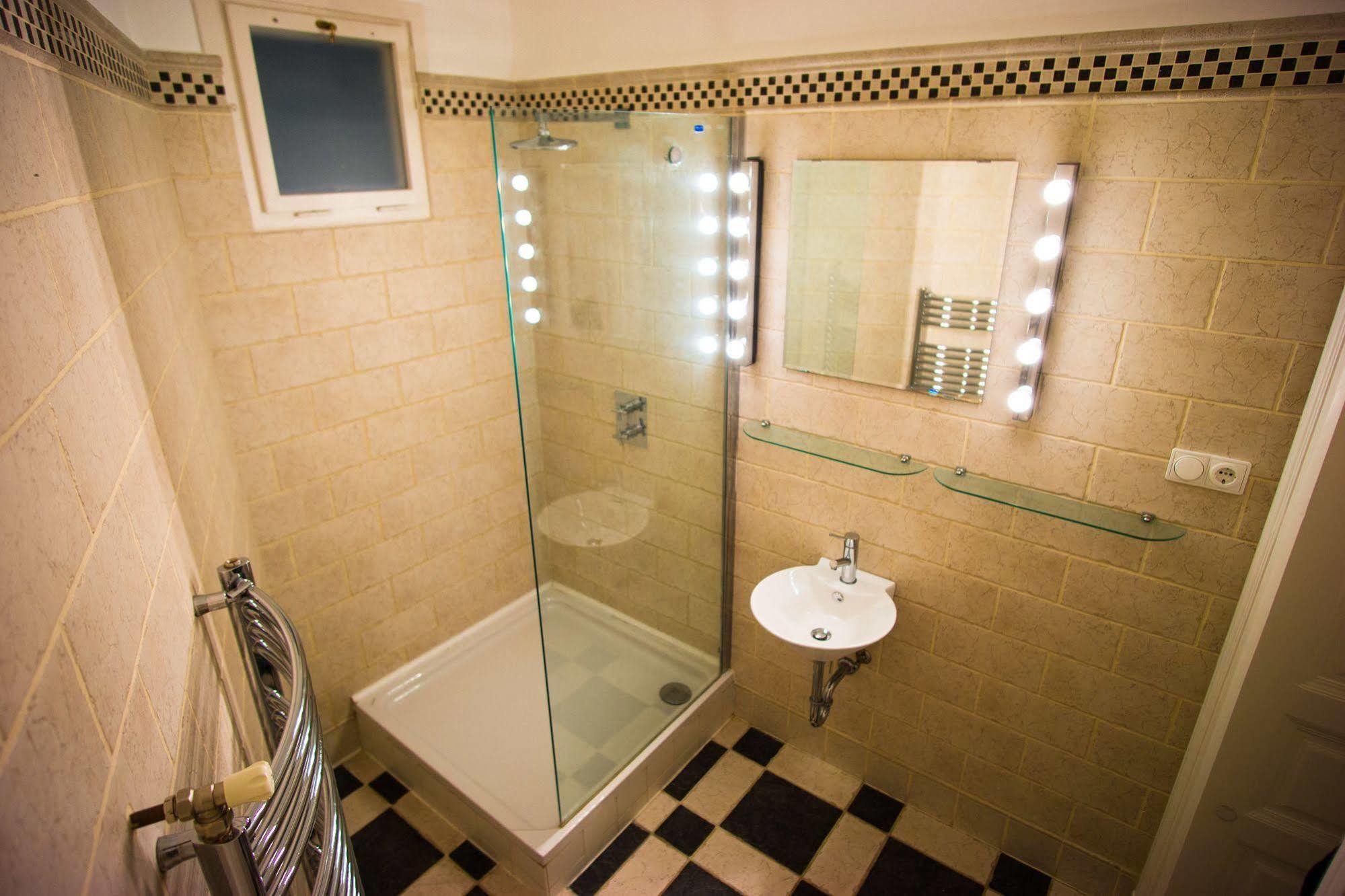 Opera Guesthouse Budapest Eksteriør billede