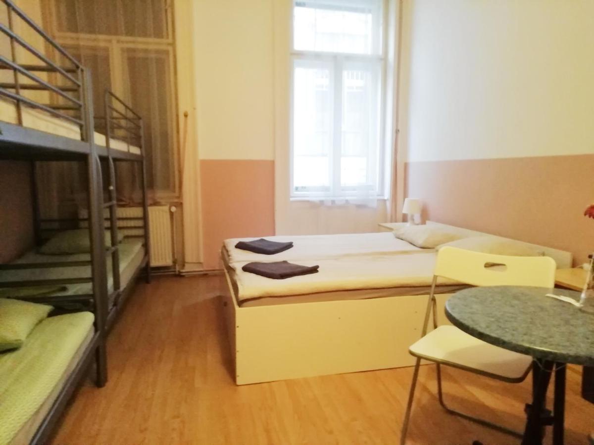 Opera Guesthouse Budapest Eksteriør billede