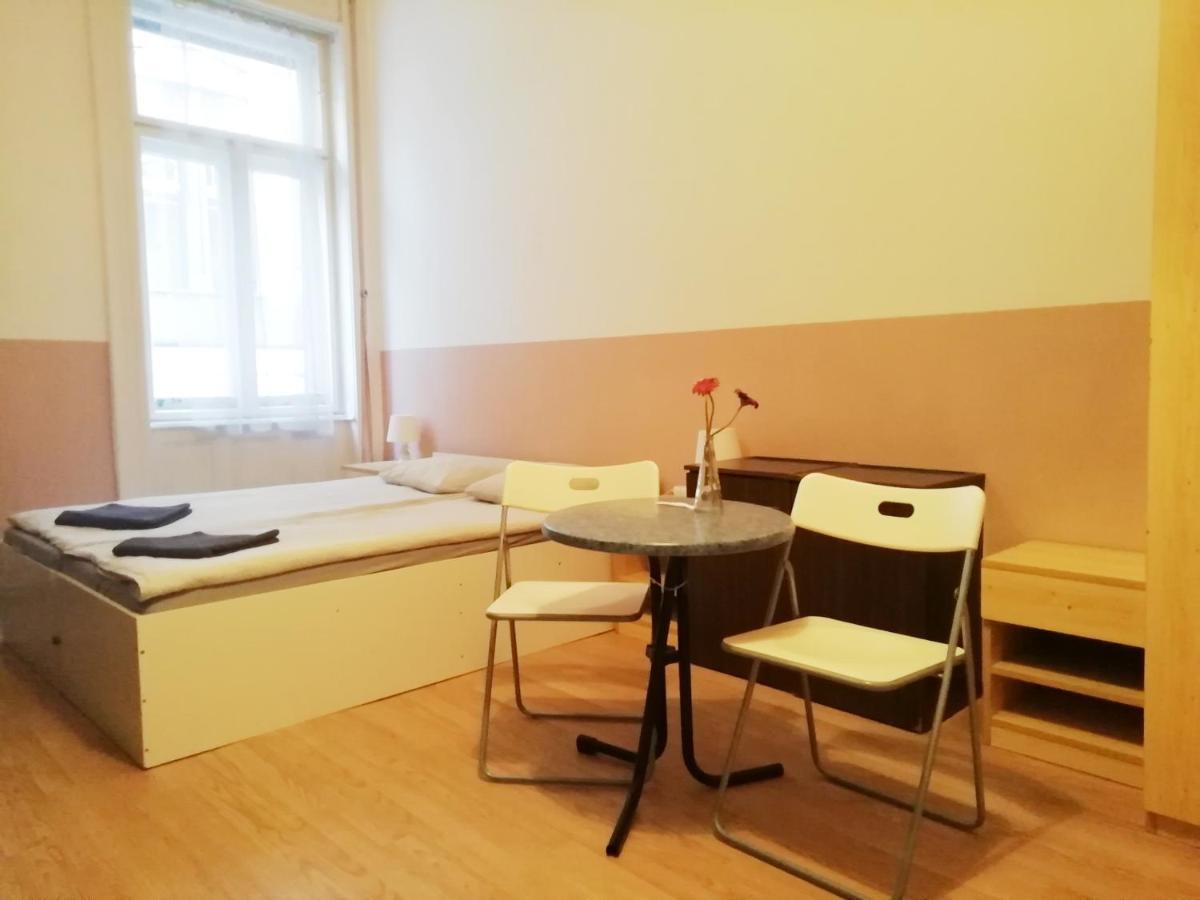 Opera Guesthouse Budapest Eksteriør billede